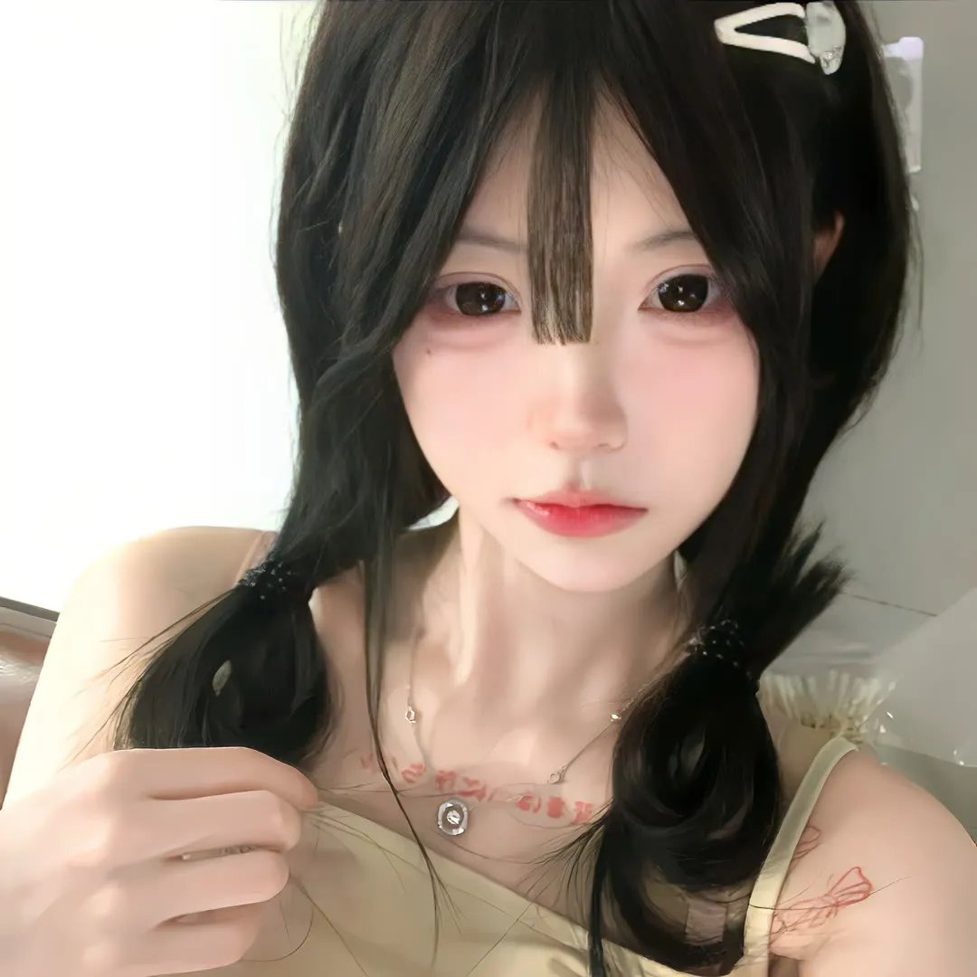 莫茜
